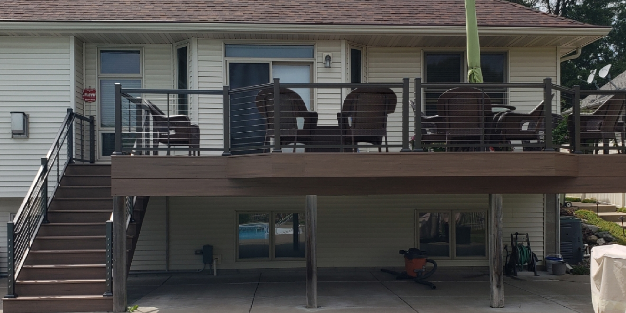 new composite deck with horizontal deck railings - Barefoot Construction Deck Construction, Basement Finishings and Home Additions